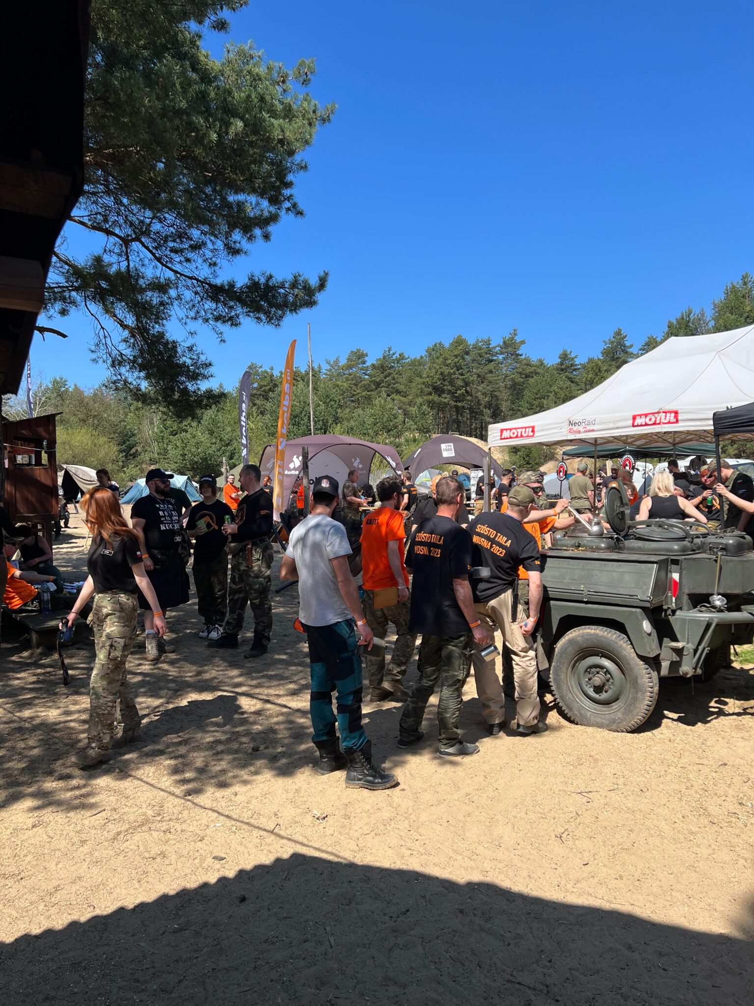 Integracje Firmowe z Adrenaliną: Quady, 4x4, Jeepy i Paintball